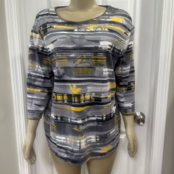 RABE MULTI PATTERNED TOP - Picture 1 of 8